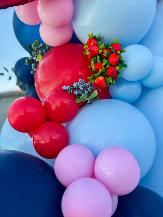 Berry Sweet Baby Shower & Gender Reveal Balloon Decor – Sweet Ideas for Summer Celebrations