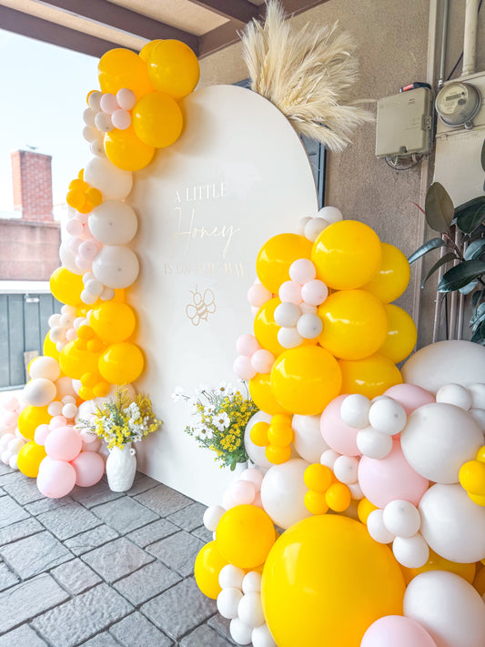 Buzzing with Love: Honey Bee–Themed Baby Shower Balloon Decor in Ontario, CA 🐝🍯