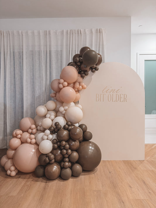 🎈“A Tini Bit Older” Balloon Setup: The Grown-Up Birthday Aesthetic You Didn’t Know You Needed
