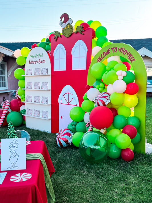 Christmas balloon décor in Ontario Ranch, CA — luxury holiday balloon garlands, arches, winter wonderland installs, Santa backdrops, and corporate event décor by The Balloon Pop Co. Serving Inland Empire, San Gabriel Valley & Los Angeles County.