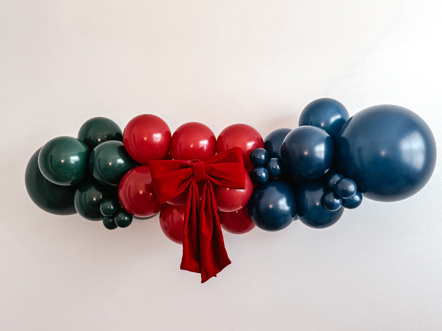 The Heritage Christmas Garland