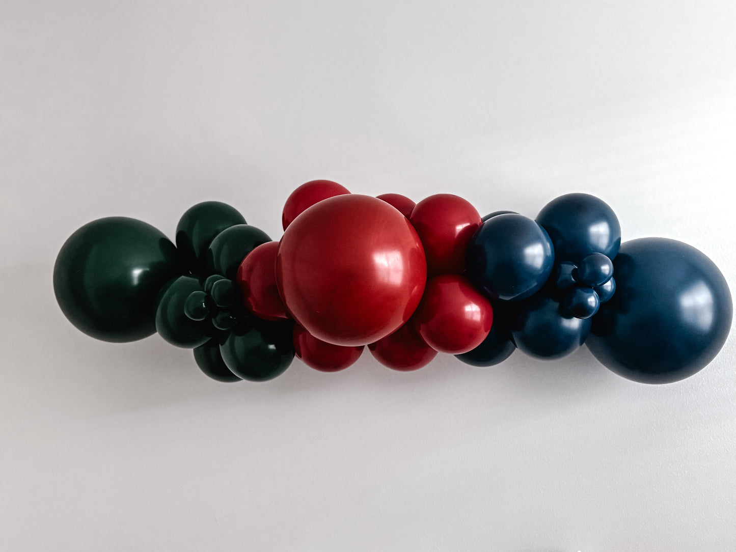 The Heritage Christmas Garland